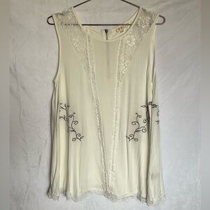 POL Cream Lace-Trim Tank with Embroidered Vine Detail NEW